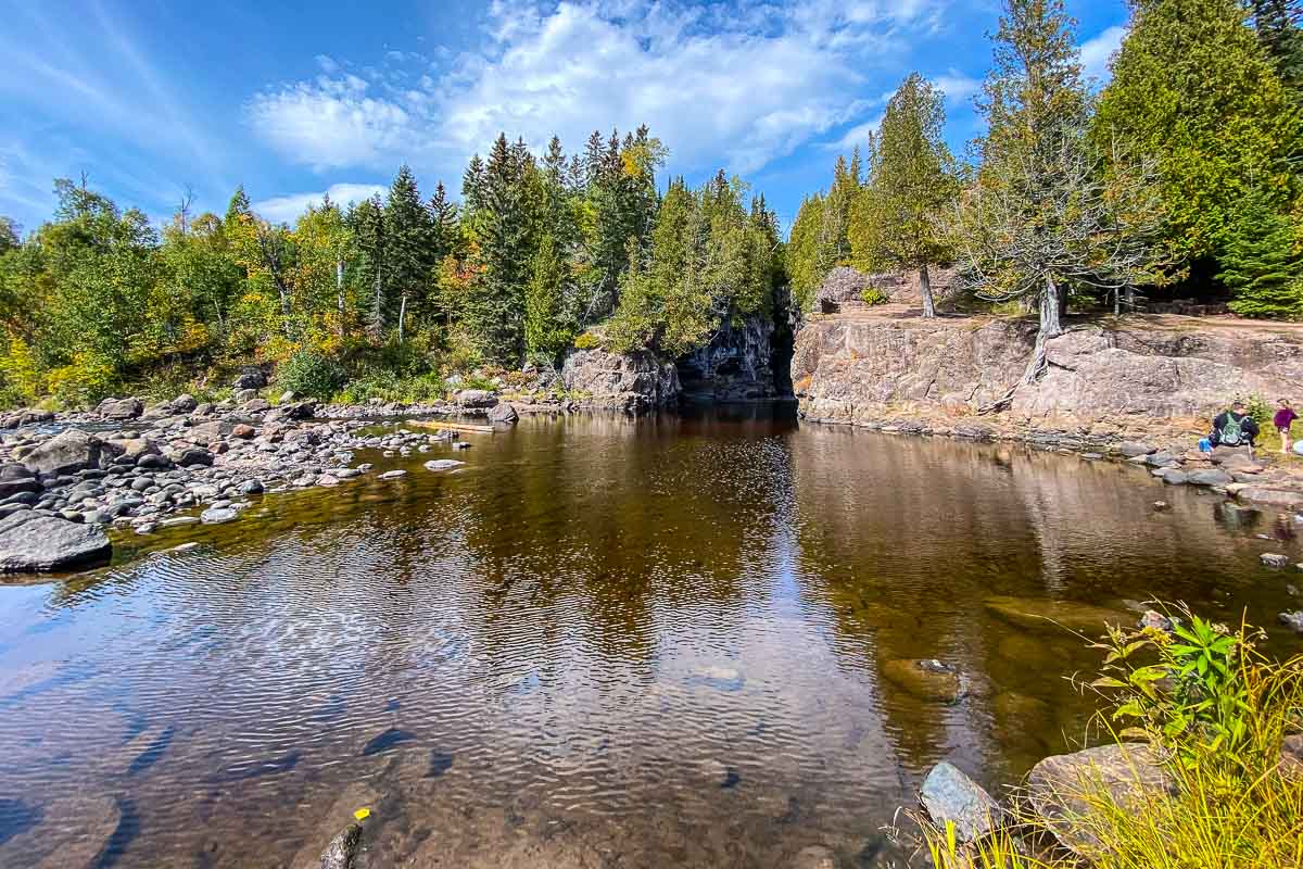 minnesota temperance river grotto 3