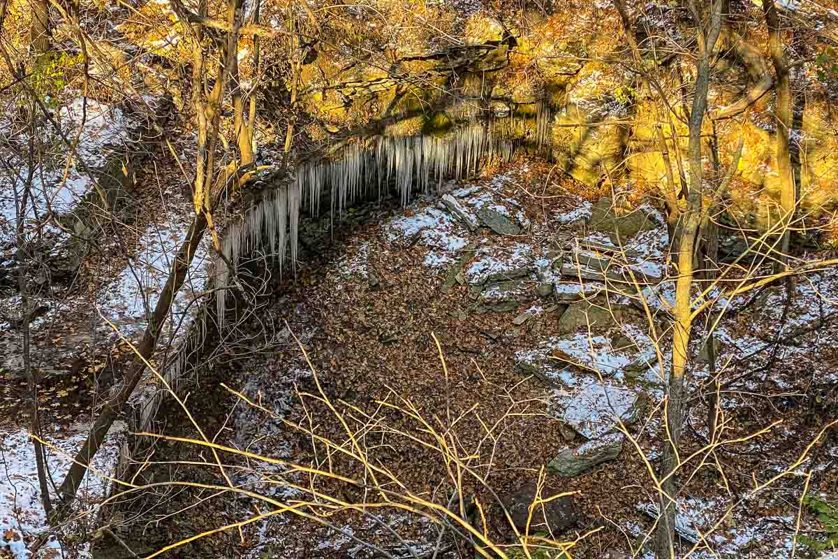 minneapolis winchell trail mississippi river frozen
