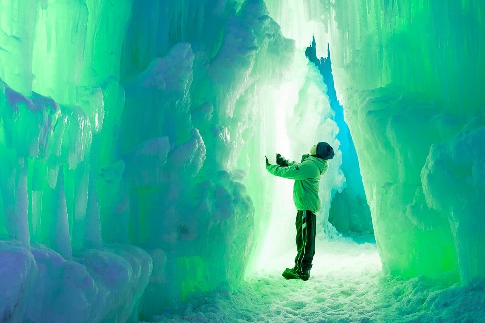 ice castles winter minneapolis saint paul